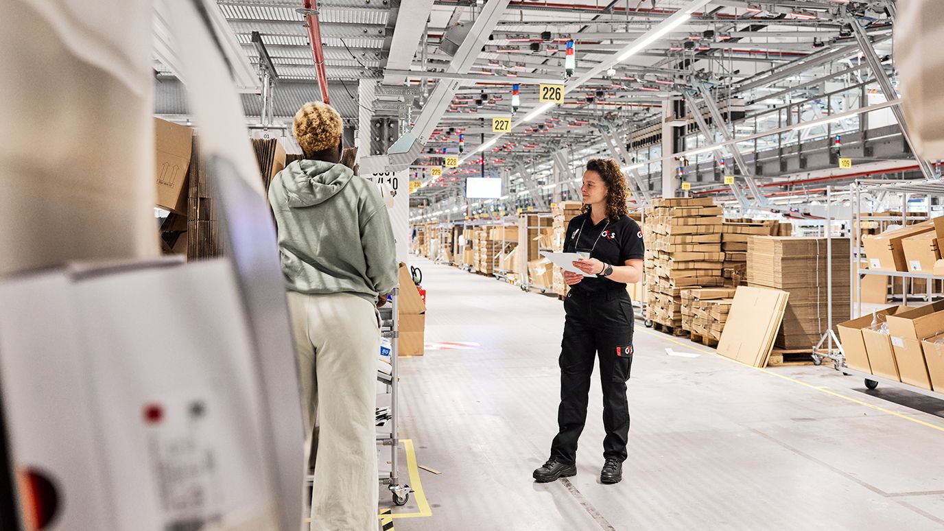 G4S werknemer aan het werk